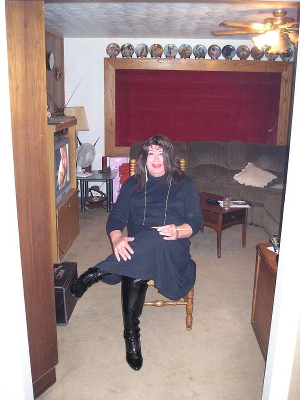 Mistress Luna Marie