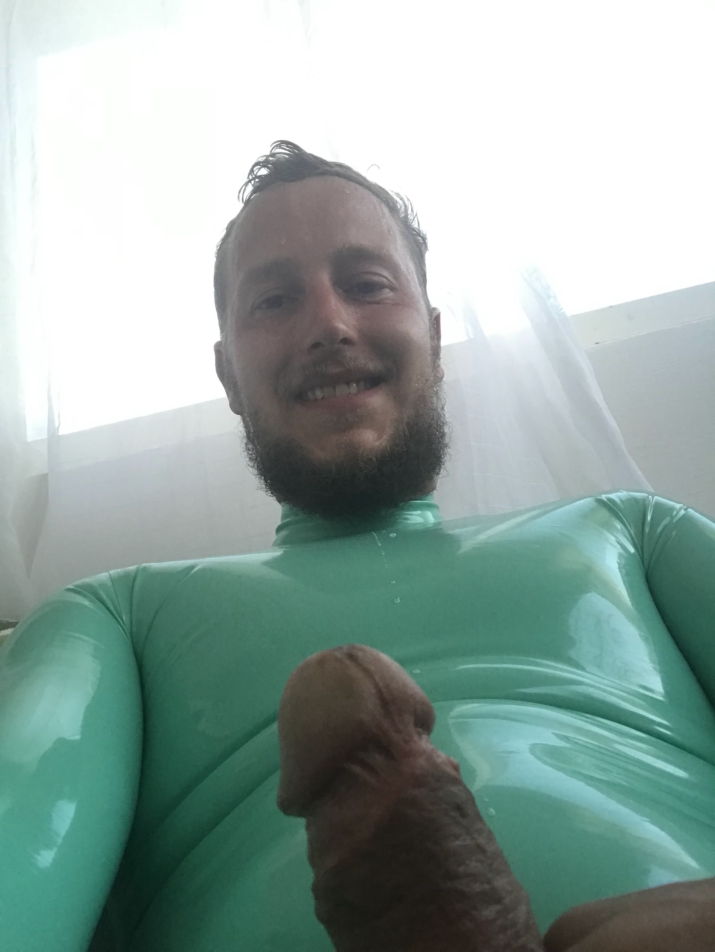 #latex #latexfetish #latexleggins #greenlatex #latexcum #cum #cumshot #latexbenjaminfiegl  #id