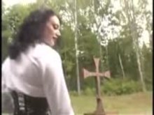 Ballbusting Outdoors