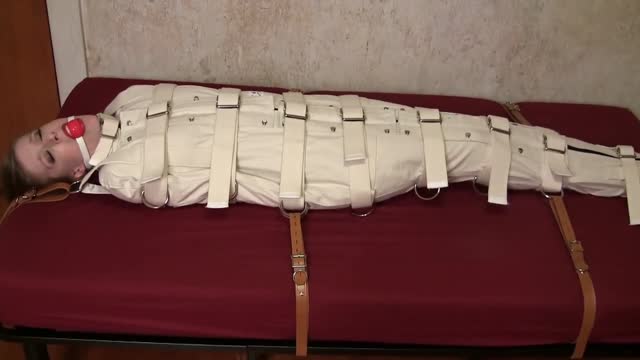 Bodybag Bondage