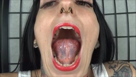 Gag and mouth tour