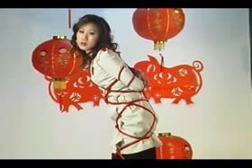 Asian Bondage in tight ropes