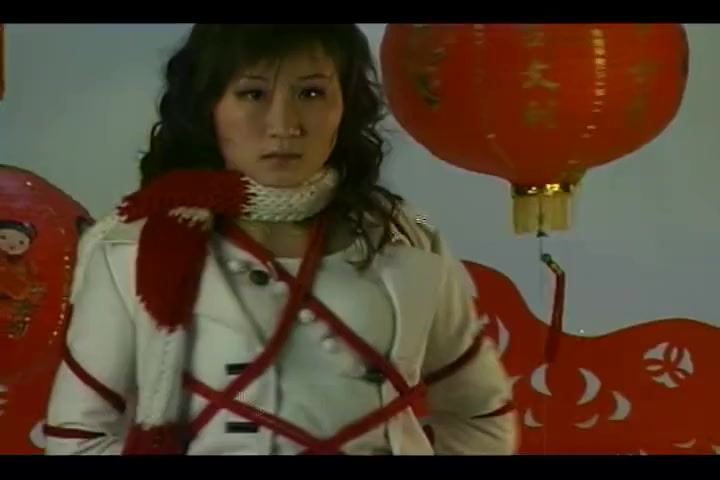 Asian Bondage in tight ropes