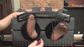 Tickling Robbie - Gay