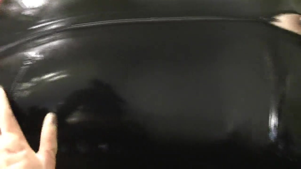 Rubber Mistress delivers a blowjob