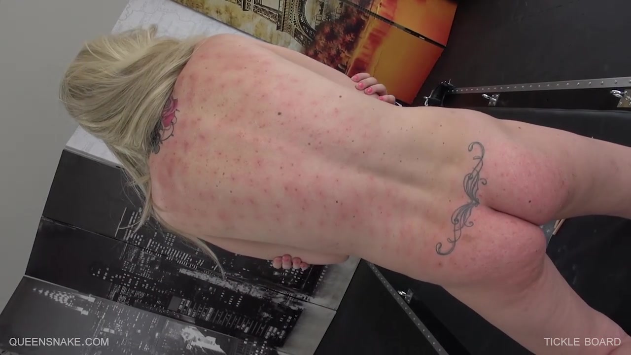 Nasty Tickle board - Queensnake