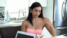 Malina Mars - Teen to be Punished