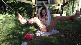 Slave Petra - Outdoor Fisting