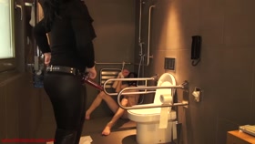 Pegging - Deepthroat and Fucking