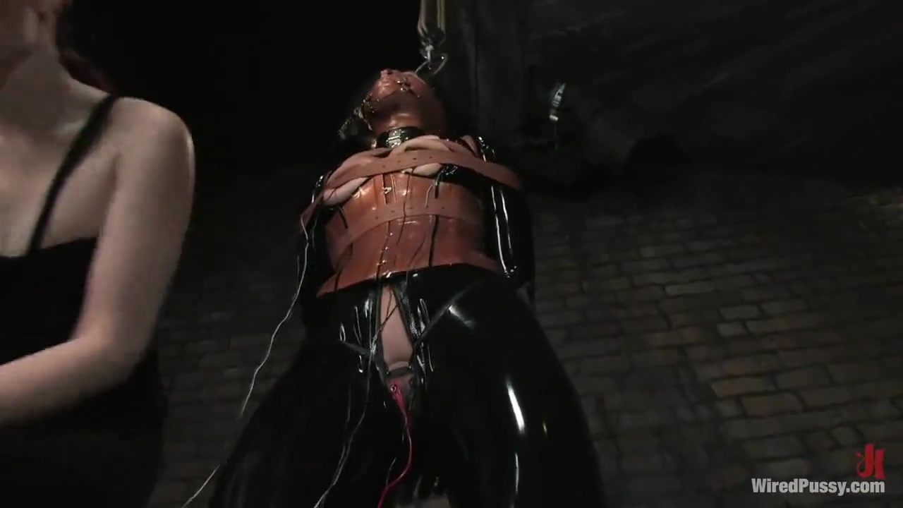 Electric Latex Slut