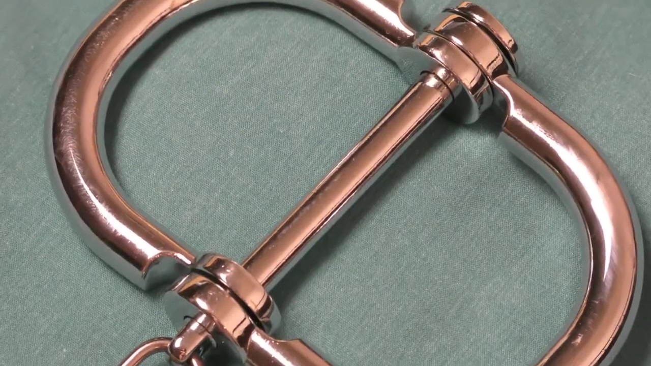 Selfbondage with Cuffs