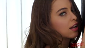 Riley Reid - Analized