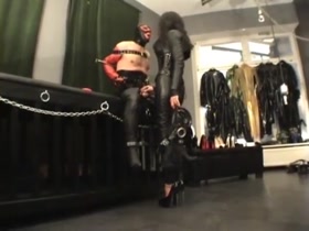 German Latex Domme - Breathplay