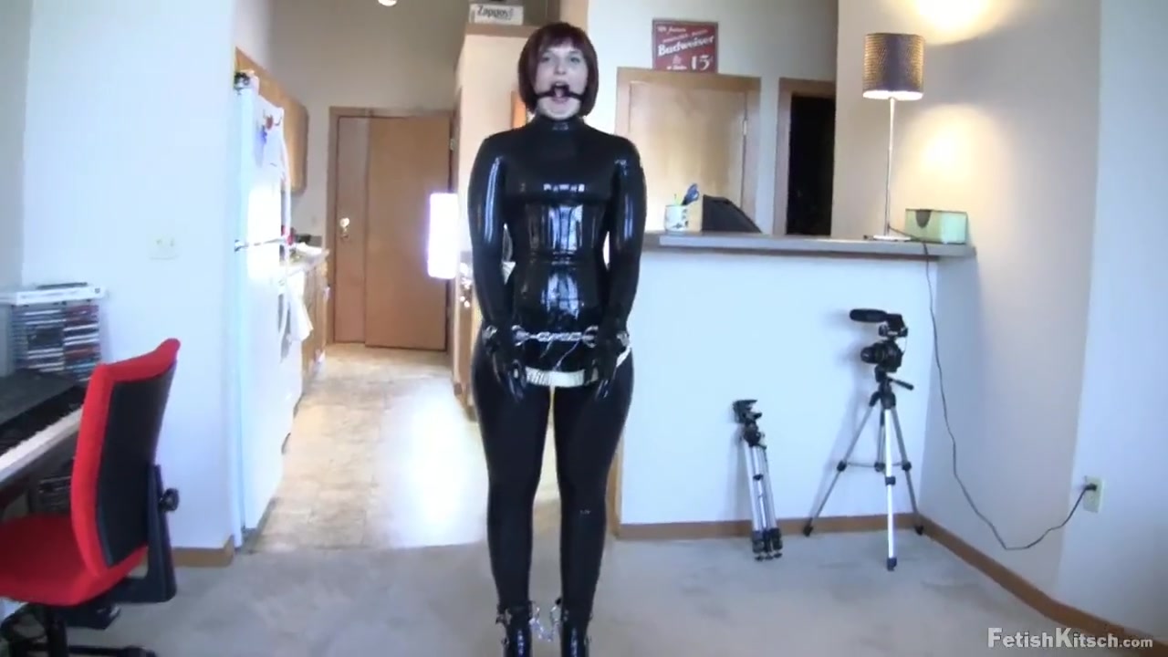 Latex Slave at Work