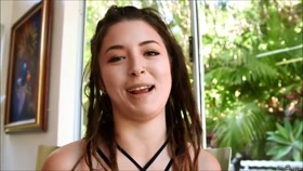 Daisy Haze - Throated