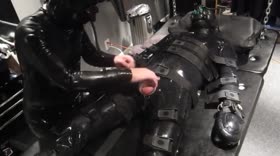 Gay Hardcore Rubber Orgasm