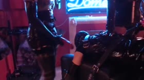 Latex Strapon Dommes