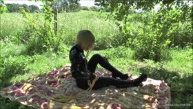 Self Bondage Outdoors