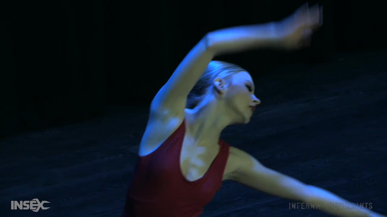 Alice - Red Wallow