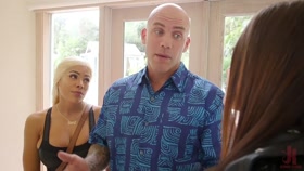 Avi Love and Luna Star