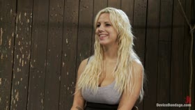 Lylith Lavey vs Sybian