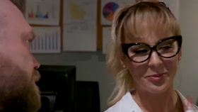 Divine Bitches - Cherie Deville