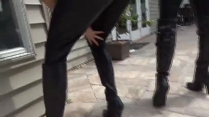 Milf Captures Visitor