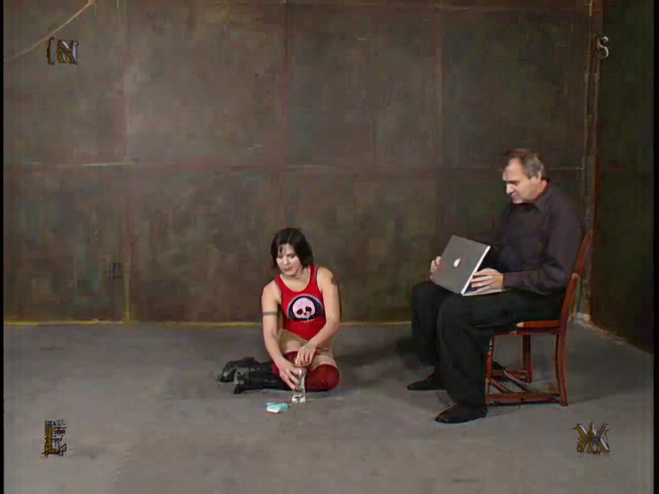 Insex 2003 10 22 922 Tackles Insex Live Feed From October 18