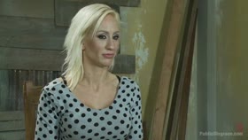 Lea Lexis takes control of the hole! Filthy spectacle of disgrace!