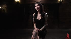 Charlotte Sartre: Extreme Bondage
