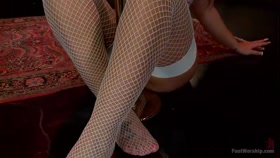 Stripper Toes, Shrimping & Squirt: A VIP Room Foot Job