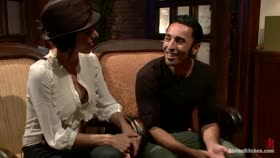 Maitresse Madeline cuckolds her boyfriend with a woman!