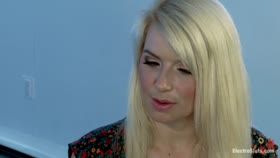 Anal Electrosex for a Cute Blonde