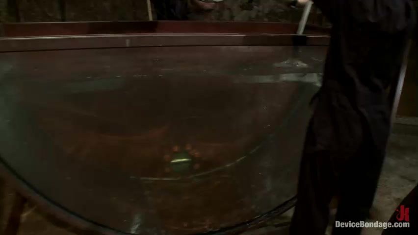 Underwater Inverted SybianHelpless big tittied blonde suffers mindblowing orgasms