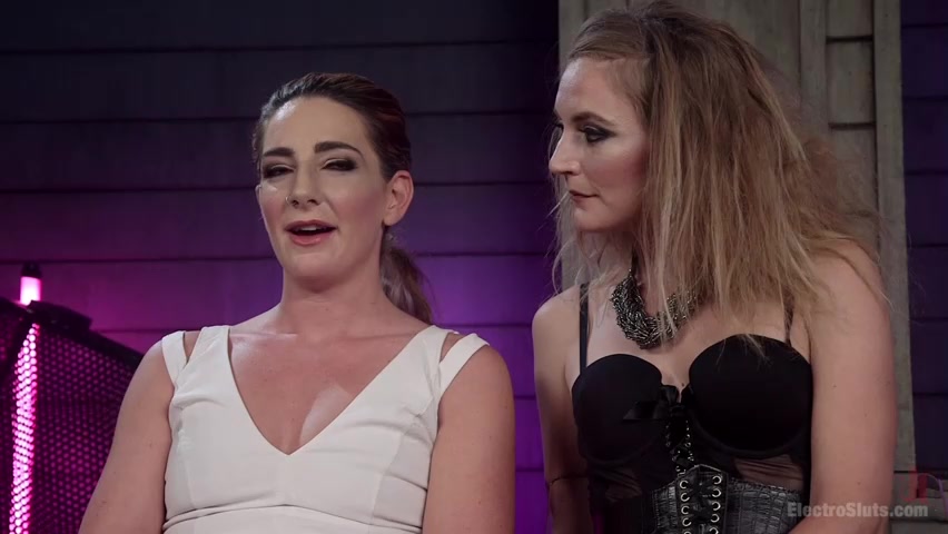 Horny Anal Slut Squirts All Day Long!