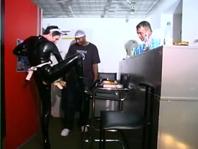 ProduktionsDienstmagd Und LatexDirne scene 1