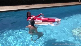 HD

TheEnglishMansion   Pool Ride