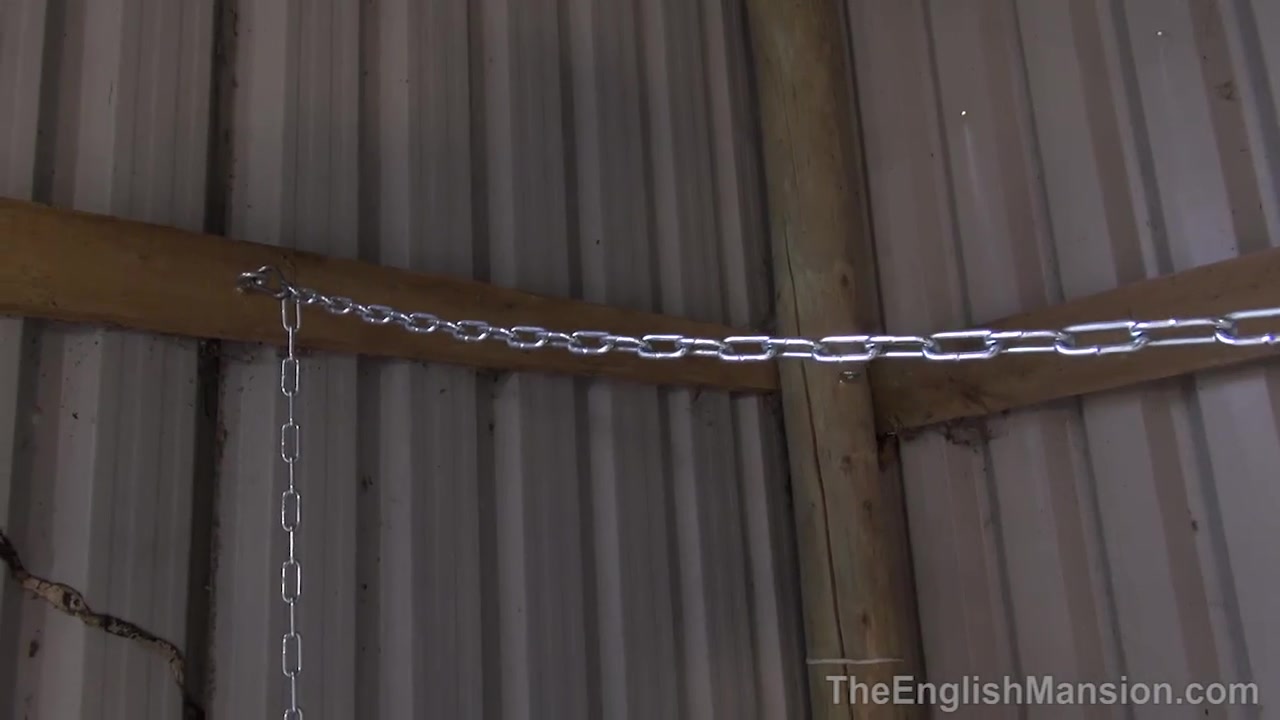 HD

TheEnglishMansion   Chained For Milking