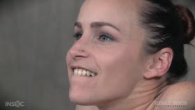 SEXUALLY BROKEN - Bella Rossi