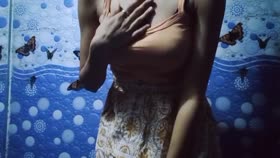 Desi Girl Sex Bathroom